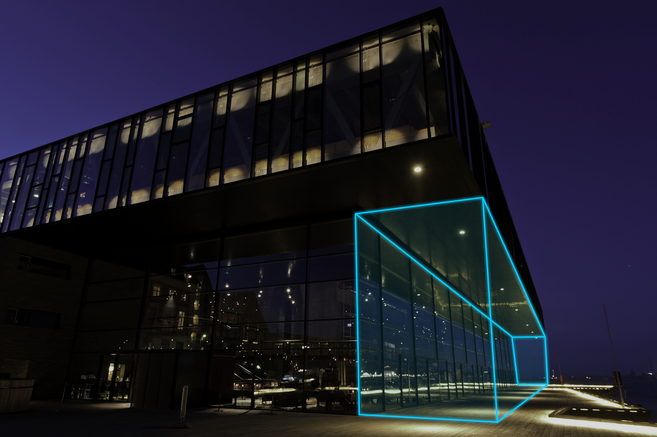 Recinzione virtuale all'esterno di un edificio commerciale di notte