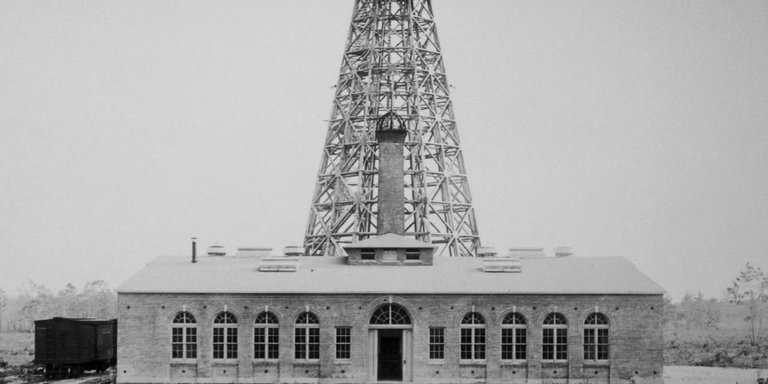 Black and white image of the Tesla Science Center at Wardenclyffe